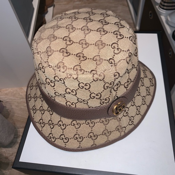 SOLD‼️🥳🎉HP🥳 Gucci fedora canvas GG hat PRICE IS FIRM ‼️ - Picture 9 of 12